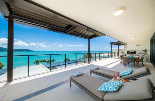 Cannonvale Apartment | Experience 180 Degrees: Family-Friendly & Accessible Stay