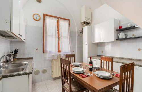 Alezio House | Spacious 3-Bedroom House for Up to 9 Guests