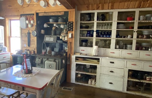 Grantsburg House | 1800's Hand-Hewn Two Story 3 bedroom Log Farmhouse (outdoor Sauna house)