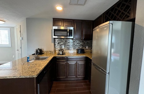 Southwest Orlando Apartment | 1802 Cozy Condo 3 min Universal