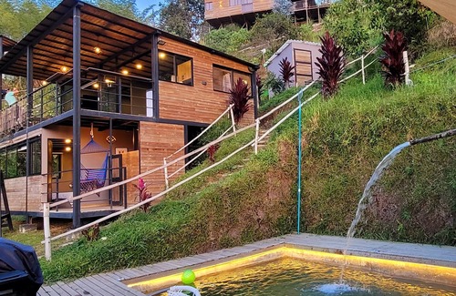 El Penol Villa | 1811 VILLAS