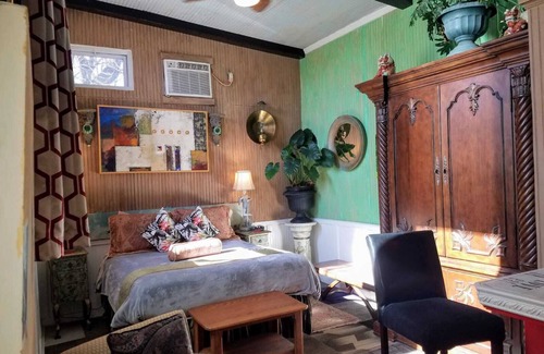 Westside North Bed & Breakfast | Relax at 1812 Overture B&B: Spa, Dining & Top-Rated Stay