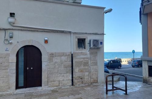 Molfetta Apartment | Top-Rated 1820 Marè with Family-Friendly Amenities