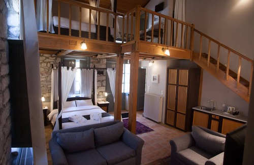Ano Doliana Hotel | Relax at 1821 en Dolianis: Spa & Family-Friendly Retreat
