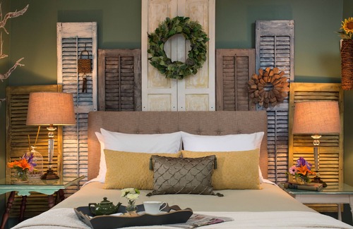 Palmyra Bed & Breakfast | Delightful 1825 Inn Bed and Breakfast with Spa & Breakfast