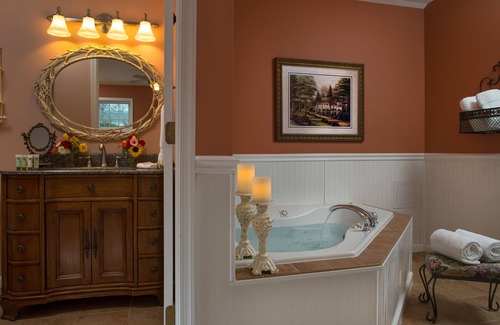 Palmyra Bed & Breakfast | Delightful 1825 Inn Bed and Breakfast with Spa & Breakfast