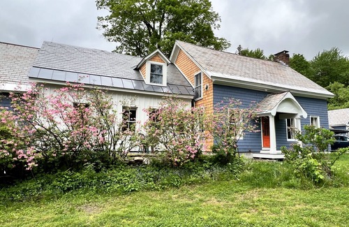 Stratton and Bromley Ski Areas House | Renovated Rustic Farmhouse in Windham, Vermont - 10/10 Rating
