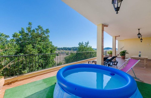 Sineu Villa | Spacious Villa with 3 Bedrooms and Kitchen for 6 Guests