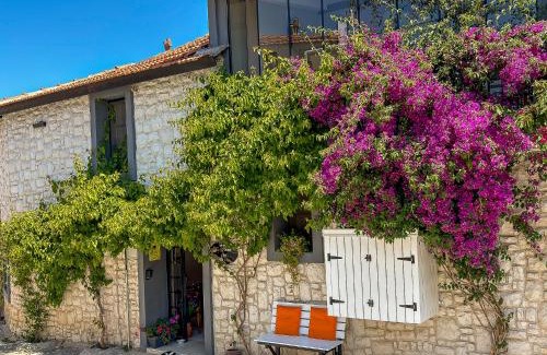 Urla Hotel | Experience 1870's Taş Konak Otel: Rated 9/10 by Guests