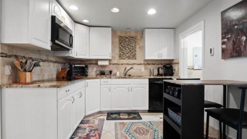 Leadville House | Victorian Gem Steps from Downtown - Rated 9.3/10 by Guests