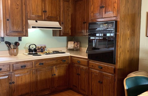 Historic Downtown Franklin House | Historic 1890's Home with Pool & Spa in Downtown Franklin
