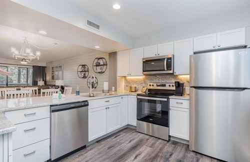 Arcadian Shores Villa | Experience 18C Richmond Park: Oceanfront Villa with Amenities