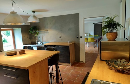 Pouldergat House | Idyllic 18th Century Barn with River, Forest & Hot Tub