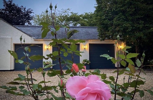 Long Sutton Cottage | 18th Century Cottage with Heated Pool & Ocean Views