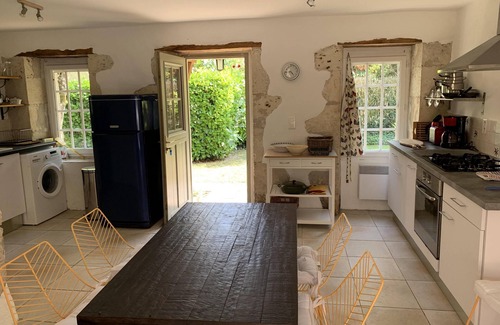 Montreal Cottage | Historic Gascon Cottage with Private Pool & Beautiful Grounds