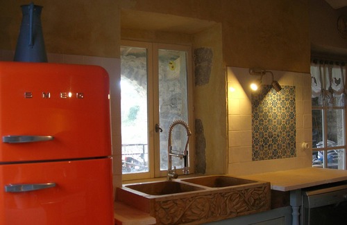 Les Vans House | Charming 18th Century Farmhouse with Pool & Spa Amenities