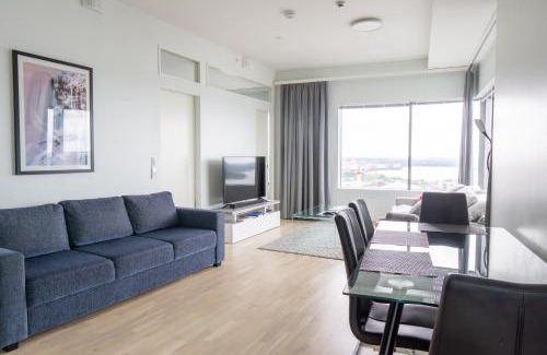 Kallio Apartment | Elevated Waterfront 1 Bedroom Suite with Hot Tub & Parking