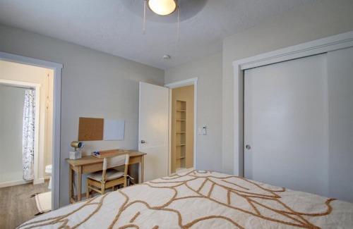 North End Apartment | Pet-Friendly Getaway at 18th Street C for Families
