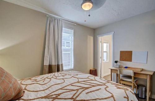 North End Apartment | Pet-Friendly Getaway at 18th Street C for Families