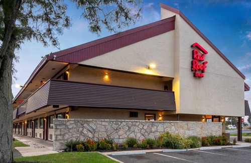 Mount Laurel Hotel | Cozy Hotel with Kitchen & Pet-Friendly Amenities