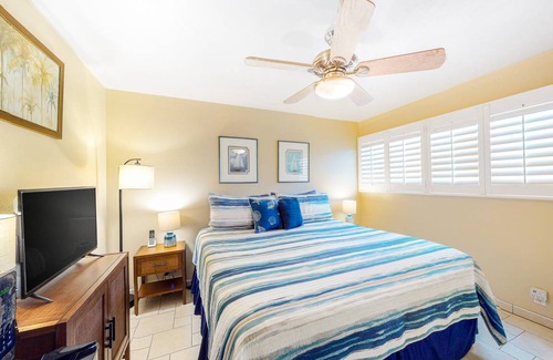 Kihei Hotel | Cozy Oceanfront Escape for 2 with Pool & Stunning Views