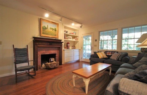 Chautauqua House | Family-Friendly Stay at 19 Maple Home with Kitchen Access