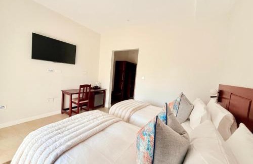 Harare East Hotel | 19 On BayNoakes Boutique