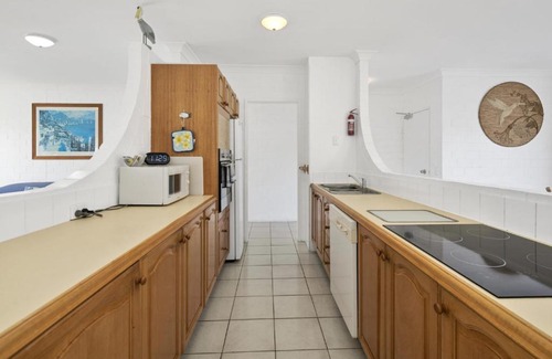 Point Lookout Apartment | Family-Friendly 4-Star Stay at 19 The Islander Resort