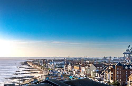 Felixstowe House | Experience Comfort at 19 Undercliffe Hotel Retreat