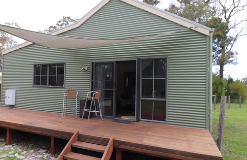 Mallacoota House | Inviting Stay at 19 Zachary Drive, Mallacoota with Breakfast