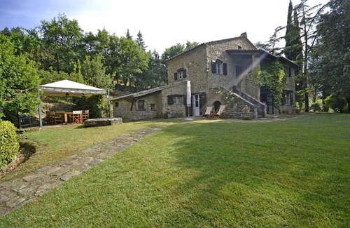Cortona Villa | Spacious 4-Bedroom Villa with Pool for Family Getaways