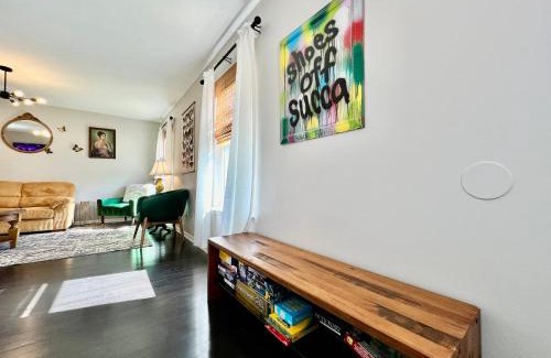 Monroe House | Elegant Swanky Swangos Dream Home with Pool & Family Fun