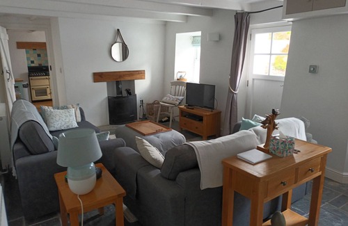 Egloshayle Cottage | Historic 180-Year-Old Cornish Cottage with Family-Friendly Perks