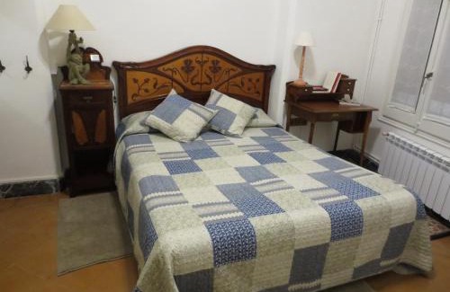 Terrassa House | Top-Rated 1900 B&B Terrassa with Family-Friendly Amenities