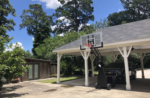 Lafayette Cottage | Highly Rated 1901 Historic Home's Guest Cottage with Pool