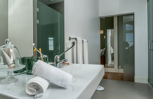 Ponta do Sol Hotel | Indulge at 1905 Zino's Palace: Pool, Spa & Dining Awaits