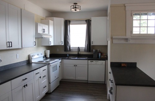 Weiser House | 1906 Craftsman home!