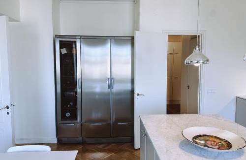 Toolo Apartment | Spacious 190m2 Apartment in Helsinki's Töölö - Pet Friendly