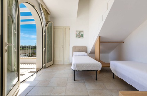 Pittuini Bed & Breakfast | Experience Comfort at 1913 B&B I Tarocchi - Quadruple Room