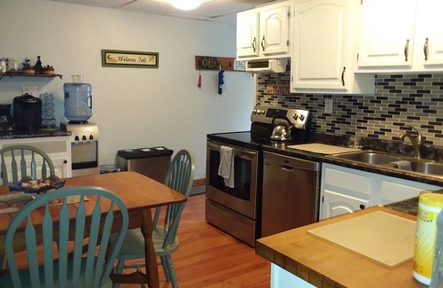 Bennington House | Quaint 1920's Bennington Vermont Guest Barn with Spa & Breakfast
