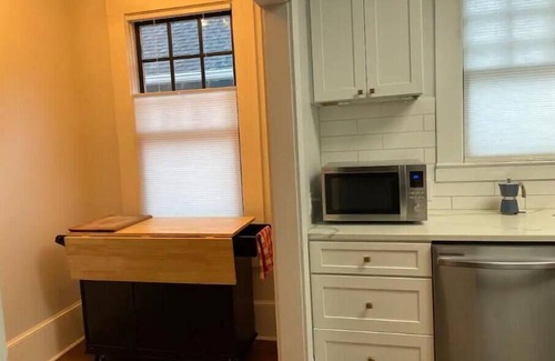 Statesville House | Pet-Friendly Retreat near Downtown Statesville with Spa