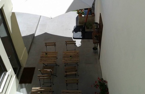 Paranhos House | Comfortable 1930 City Lodge - Perfect for Groups of Guests