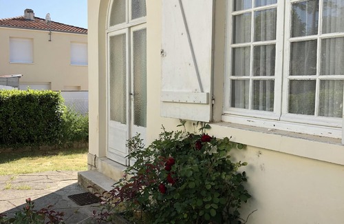 Saint-Palais-sur-Mer Villa | Charming 1930's Villa Steps from the Beach with Ocean View