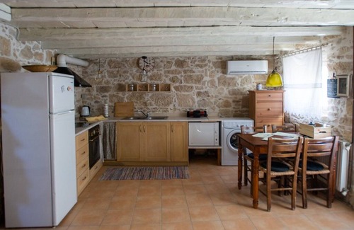 Sivas Apartment | Charming 1936 Stone Apartment with Pool in Crete