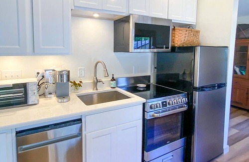 Yankeetown House | Charming 1940 Cottage on the Nature Coast - Guest Rated 10/10