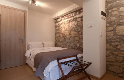 Kalambaka Apartment | Relax at 1951 Suites - Oceanfront Standard Room Awaits