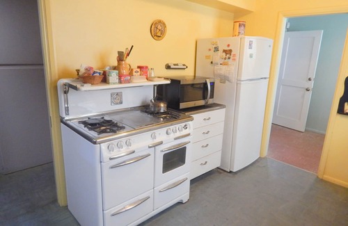 Avila Beach House | Charming Oceanfront 1 BR Retreat in Avila Beach for 4