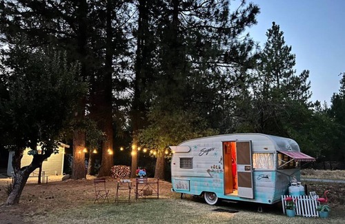 Weed House | Unique 1961 Shasta Airflyte Trailer with Breakfast & Kitchen