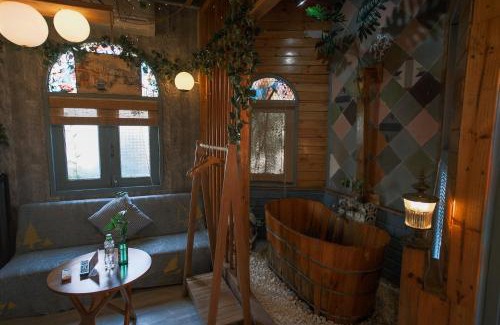 Rach Gia Hotel | 1984 Hotel - Phú Gia Island Amusement Park, Rach Gia