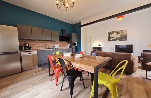 La Garnache Cottage | Relaxing Getaway at Gite La Garnache with Pool & Spa